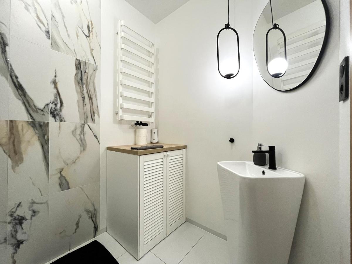 ורוצלב Mieszczanska Apartment ~ Self Check-In 24H ~Parking And Lift מראה חיצוני תמונה